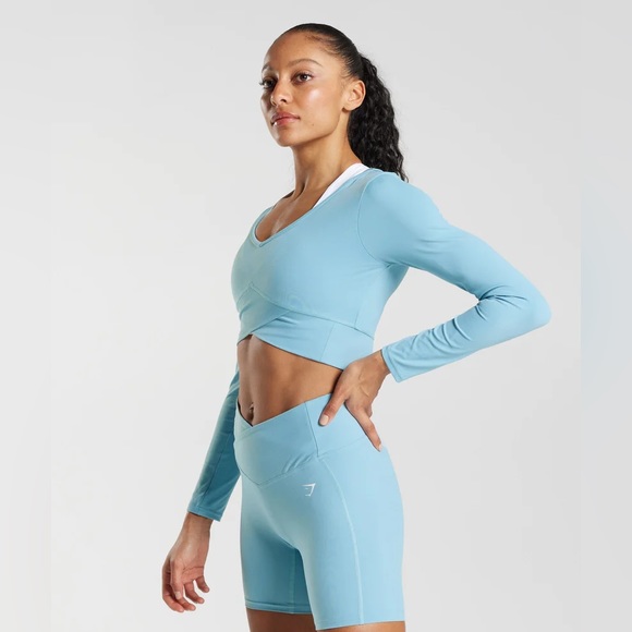 Gymshark Crossover Long Sleeve Shorts Powder Blue Workout Set - Picture 3 of 11